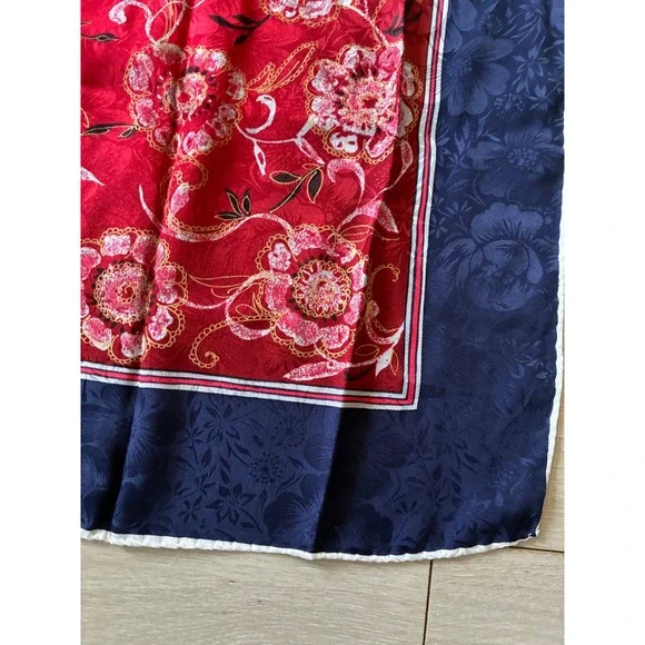 Vintage 100% Silk Scarf Italy Floral Jacquard Navy Blue Red Square Foulard - Picture 3 of 7
